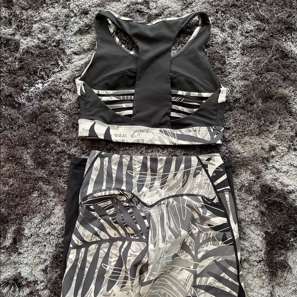 🏝 Tropical Meets Miami palm 🏝 Gymshark Sold Out Set ✨ - Picture 2 of 7